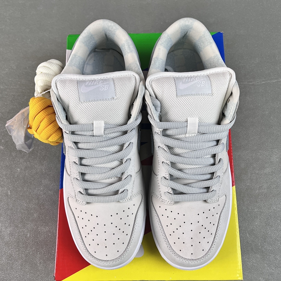Nike SB Dunk Low White Lobster - Image 4