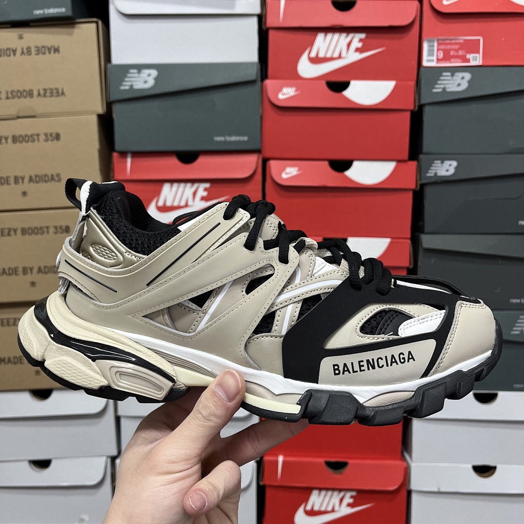 Balenciaga BLCG Track - Image 10