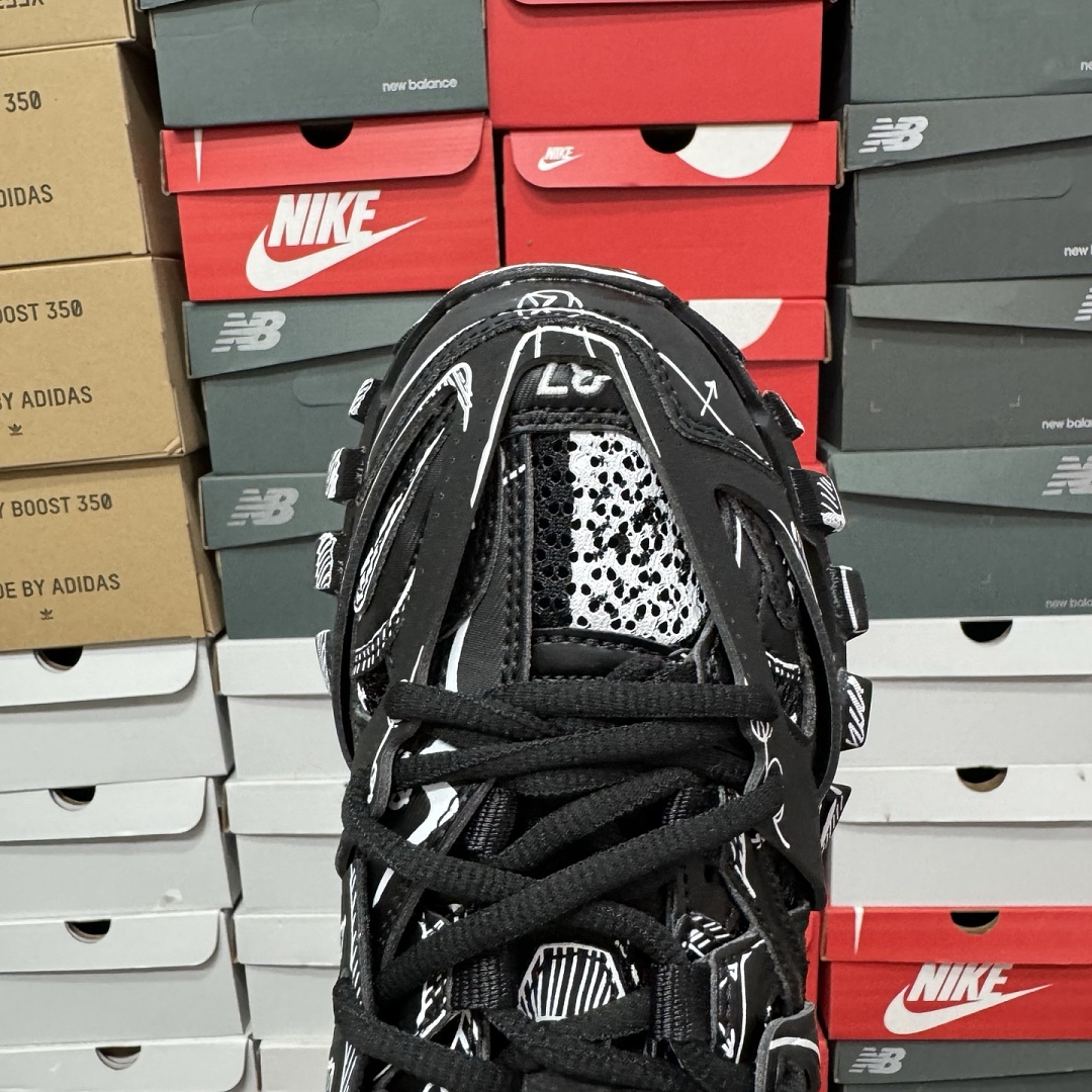 Balenciaga BLCG Track - Image 5