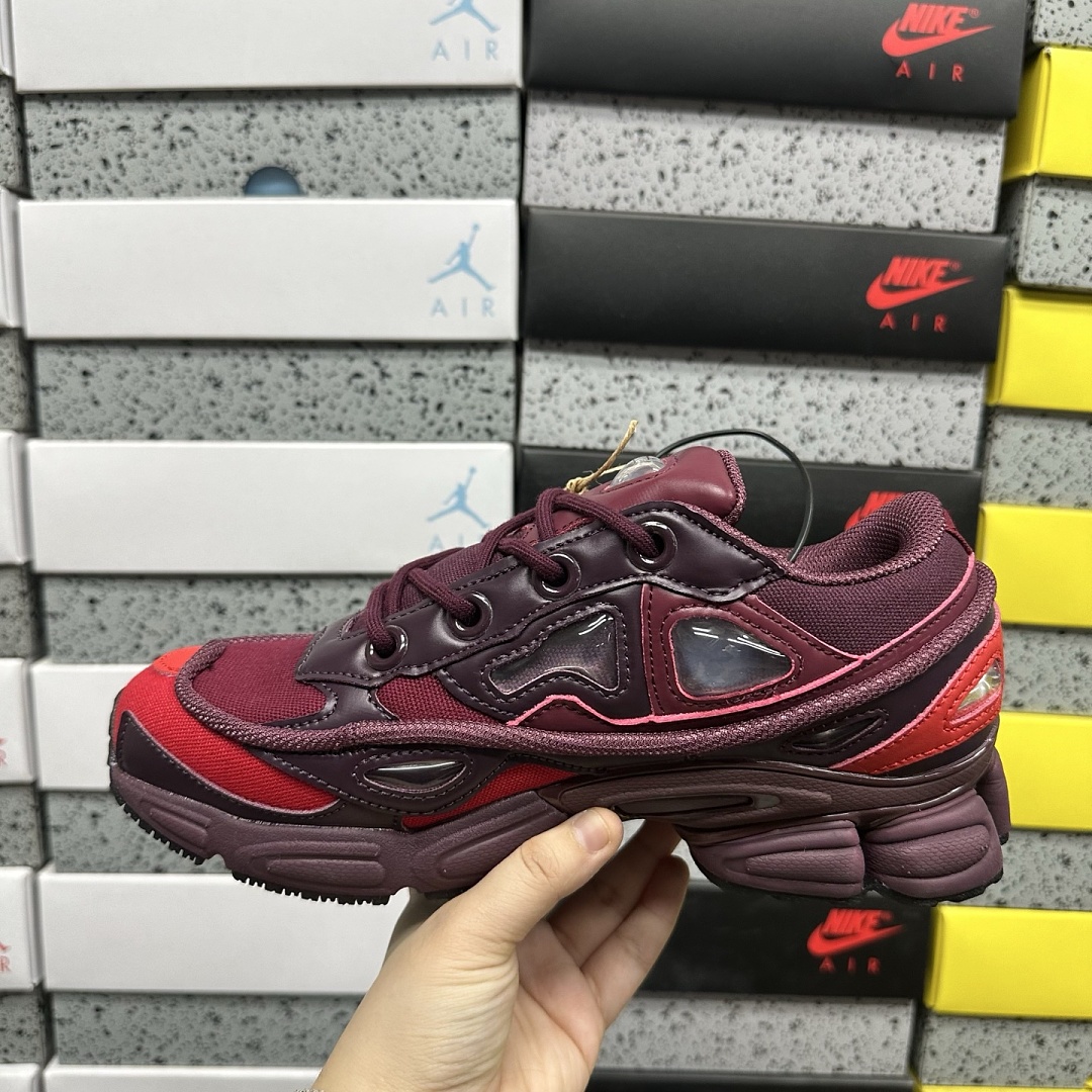 On Running Ozweego 3 Raf Simons Burgundy - Image 2