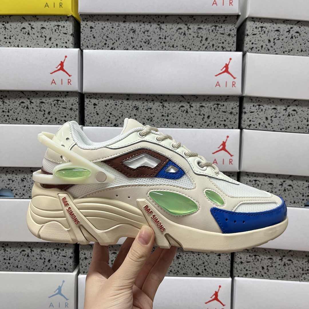 On Running Raf Simons Cylon-21 - Image 4