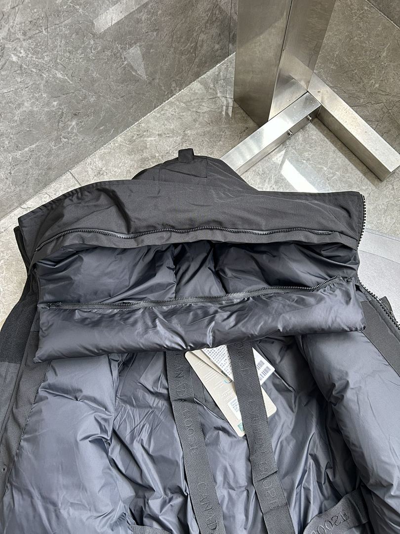 Canada Goose Chilliwack Bomber Jacket - Image 55