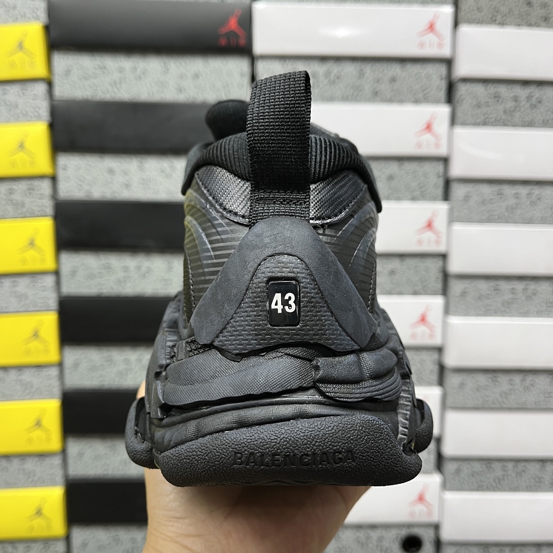 Balenciaga Triple S 2 - Image 10