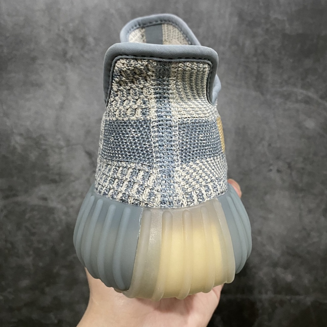 Adidas Yeezy - Image 7