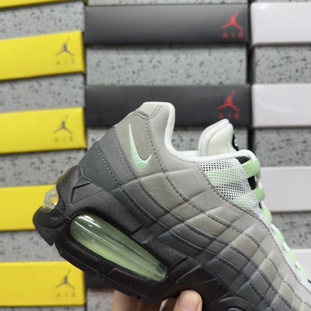 Nike Air Max 95 OG Big Bubble Fresh Mint - Image 4
