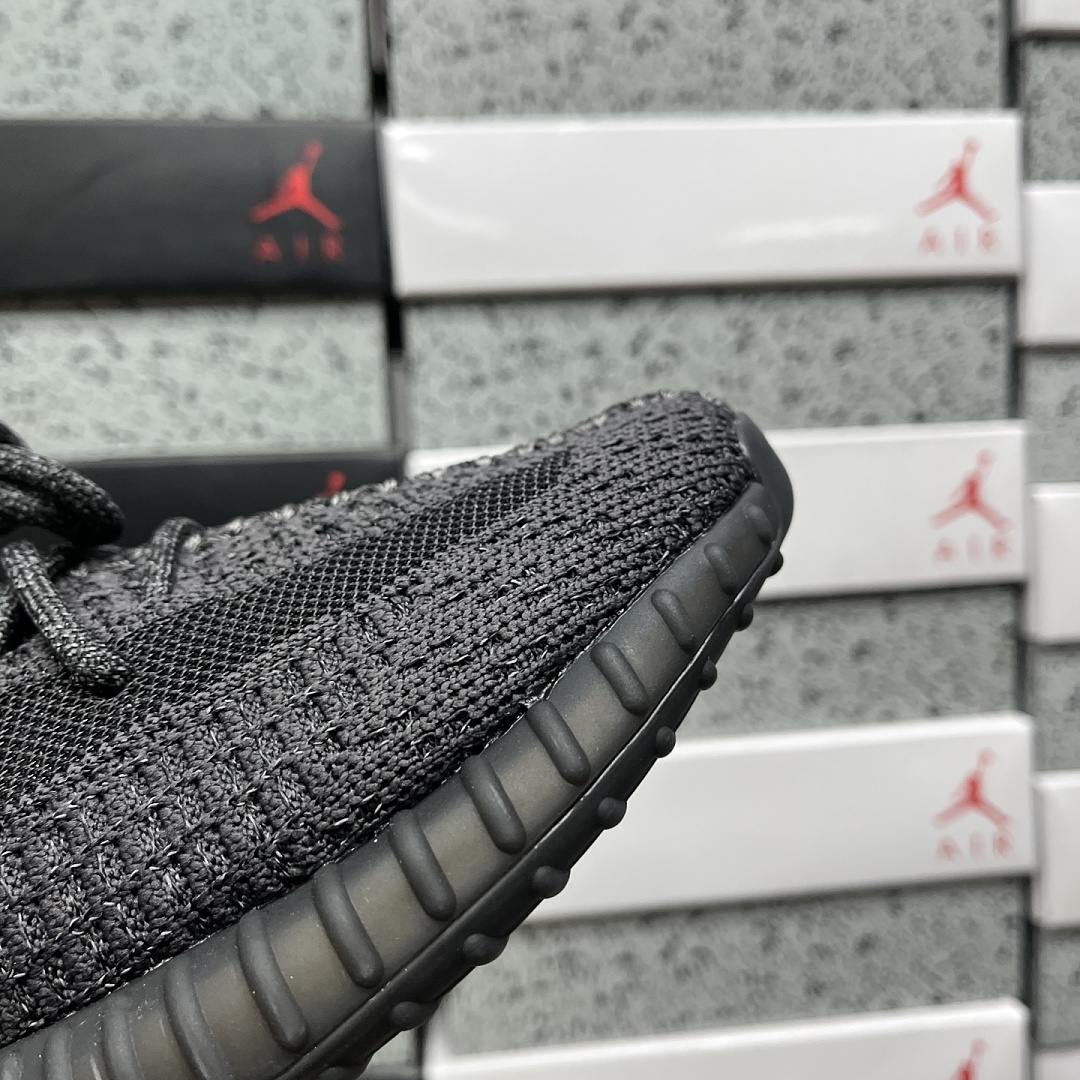 Adidas Yeezy Boost 350 V2 - Image 5