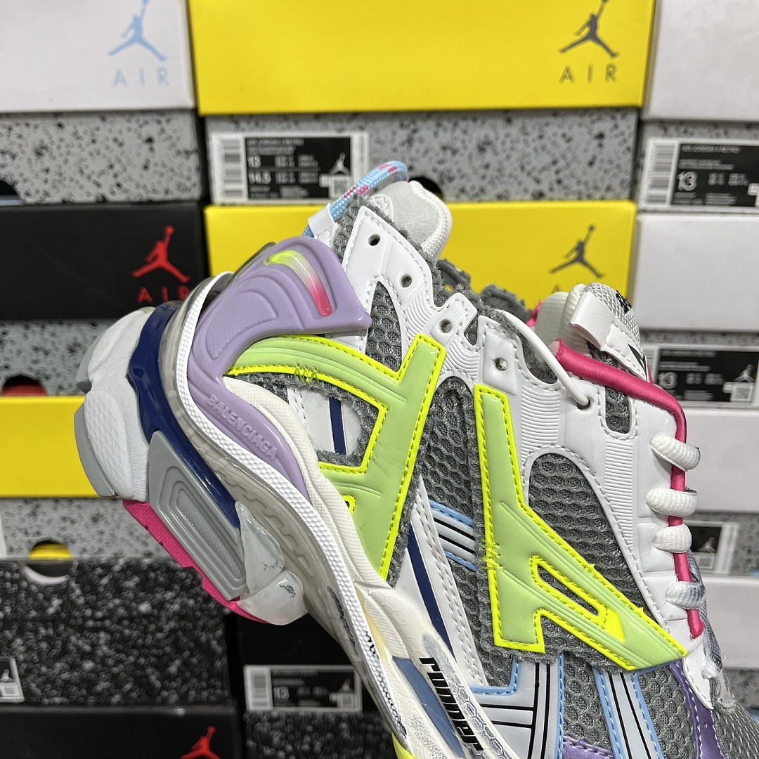 Balenciaga BLCG Runner 7.0 - Image 3