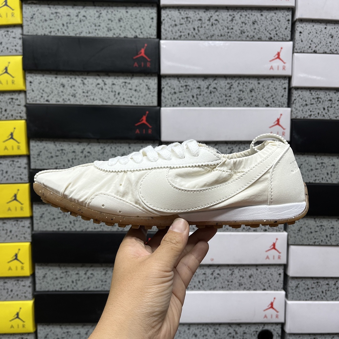 Nike Moon Shoe - Image 5