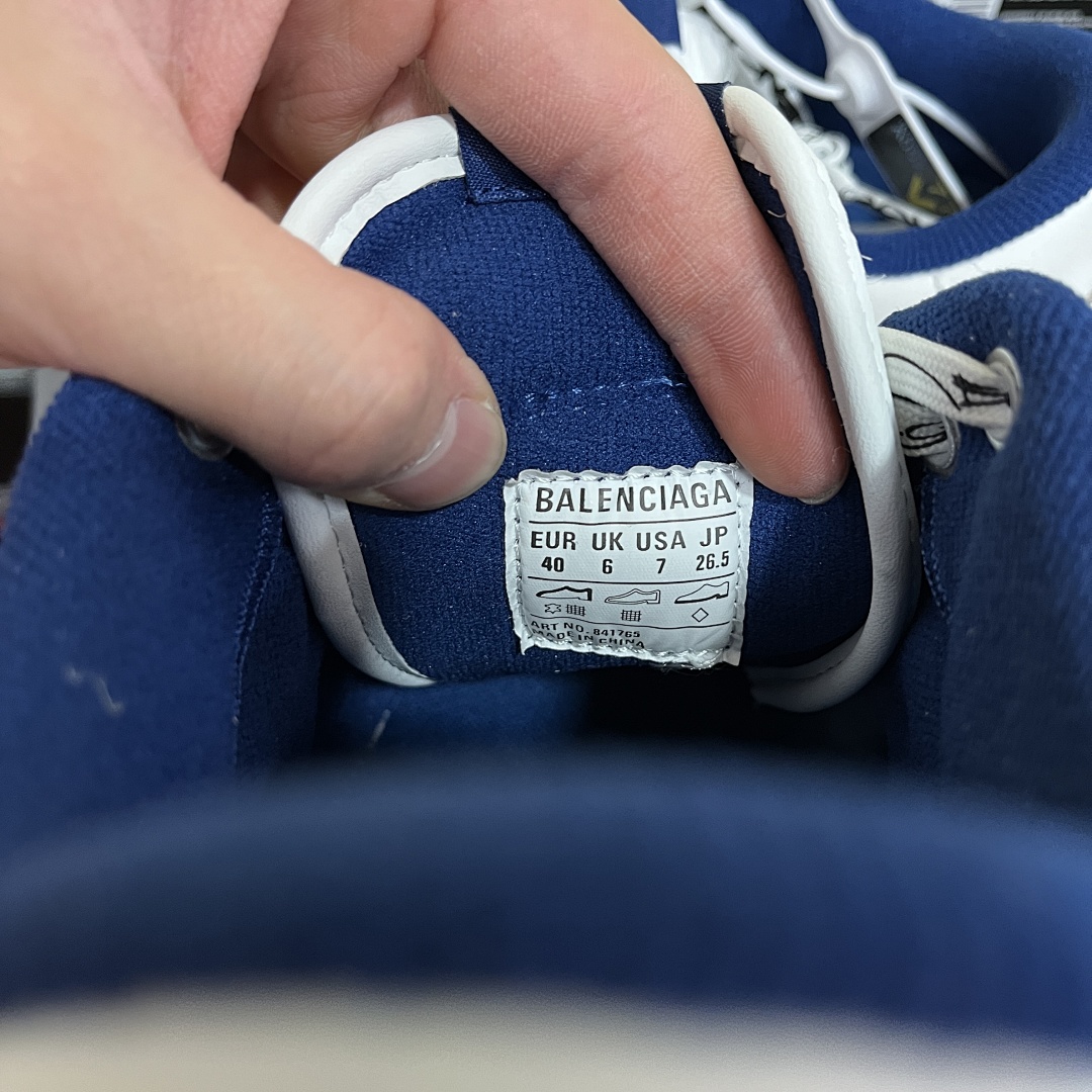 Balenciaga Hamptons Sneakers - Image 10
