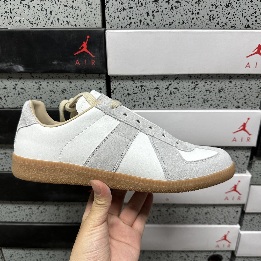 On Running Maison Margiela Replica - Image 10