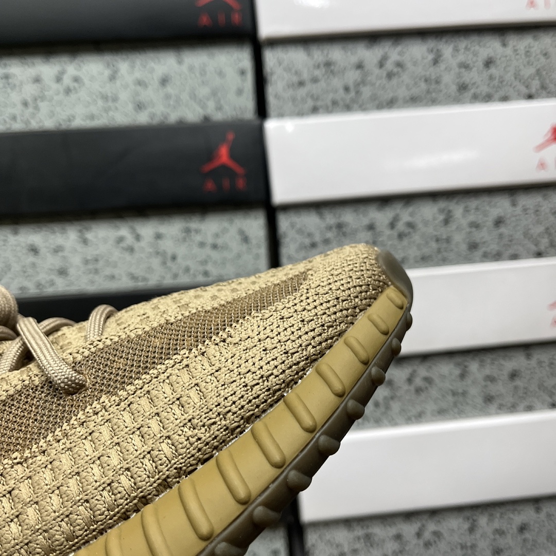 Adidas Yeezy Boost 350 V2 - Image 3