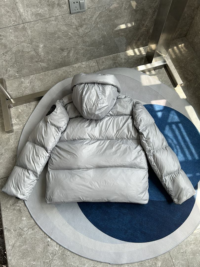 Canada Goose Crofton Puffer Jacket - Image 30