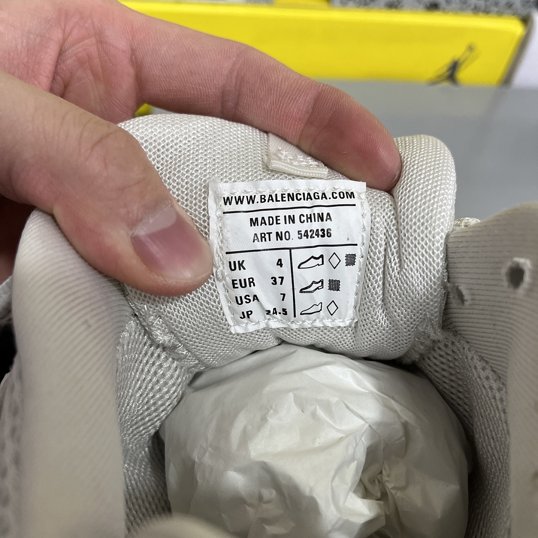 Balenciaga BLCG Track 3.0 - Image 8