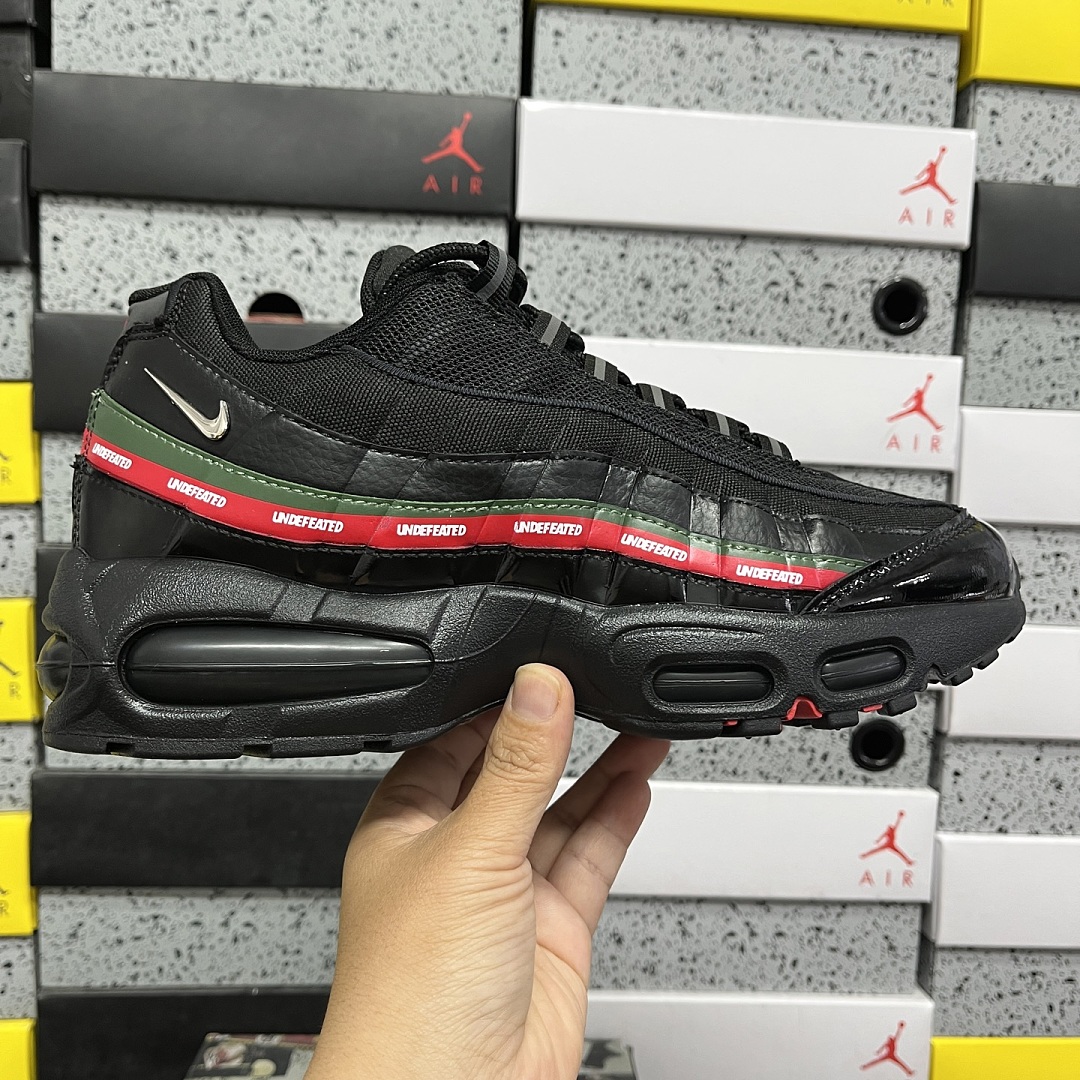 Nike Air Max 95 SP Undefeated Black IB4453-001 - Image 10