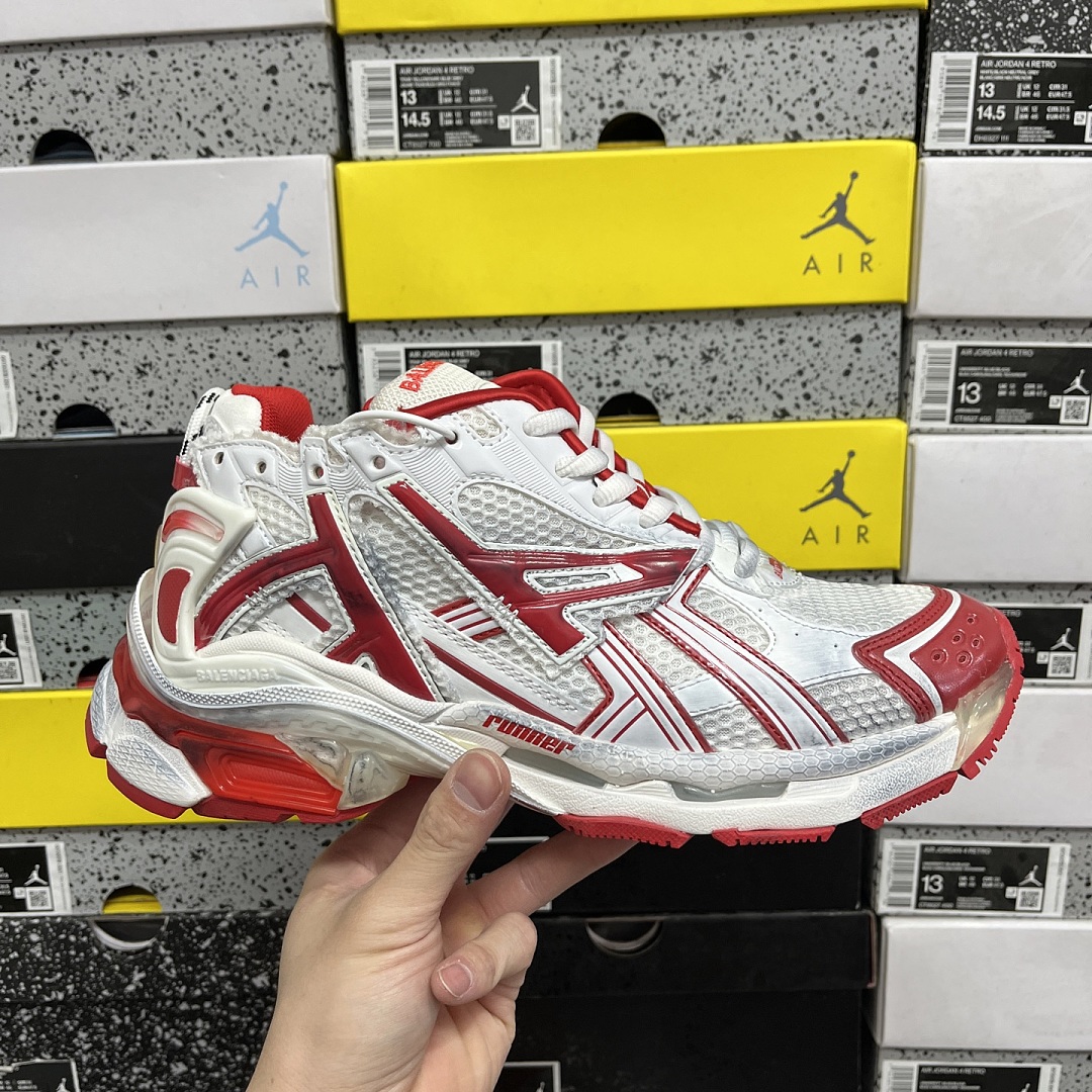 Balenciaga BLCG Runner 7.0 - Image 5