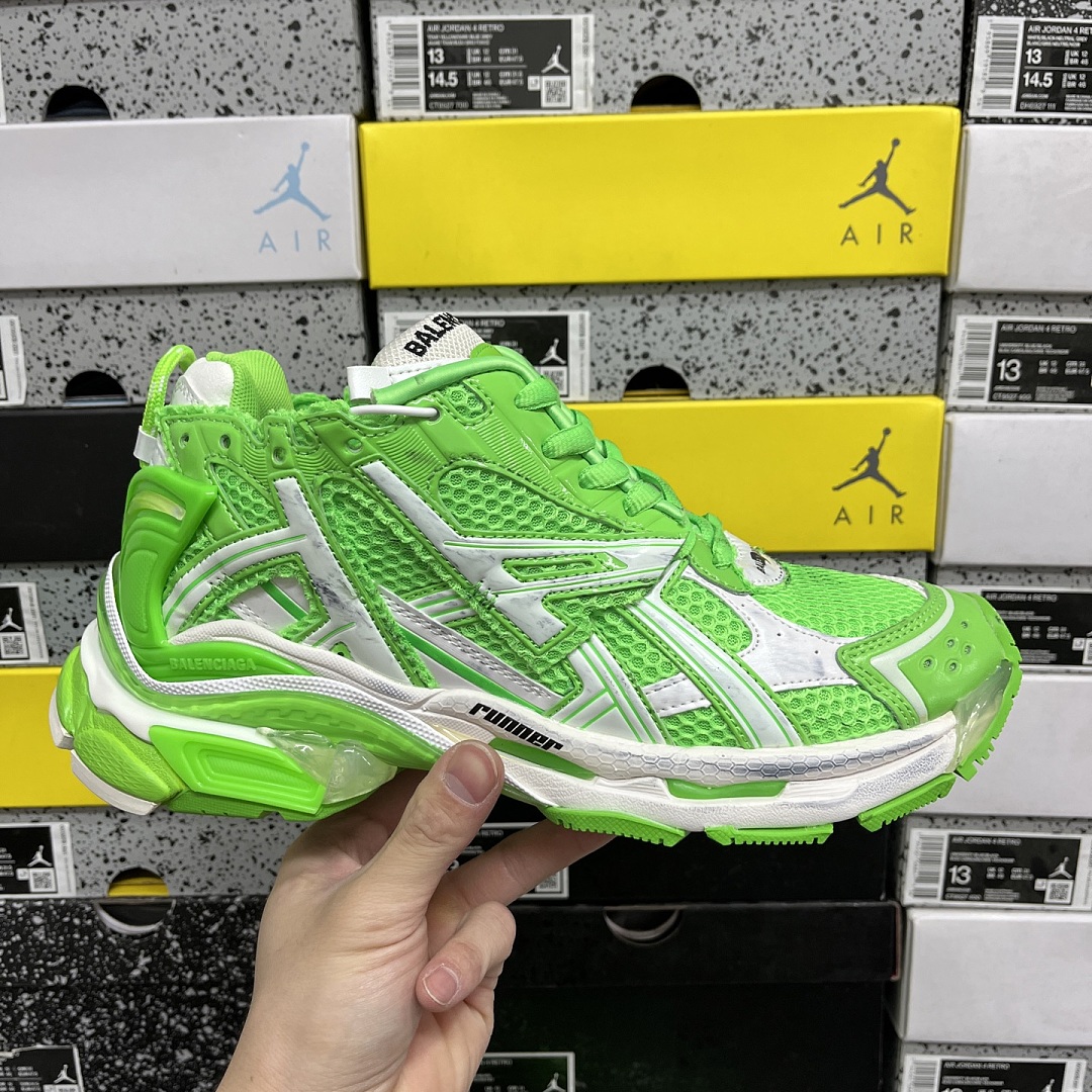 Balenciaga BLCG Runner 7.0 - Image 2