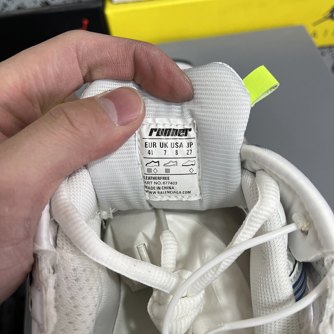 Balenciaga BLCG Runner 7.0 - Image 10