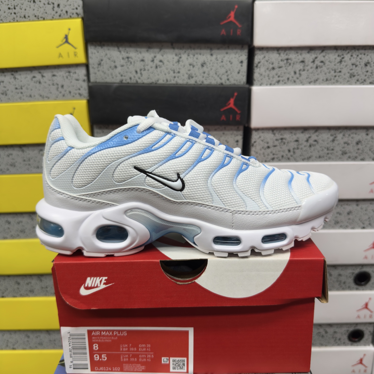 Nike Air Max Plus DJ6124-102 - Image 10