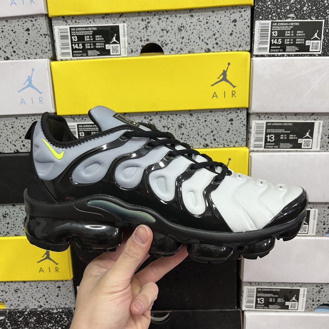 Nike Air VaporMax Plus Black Volt - Image 7