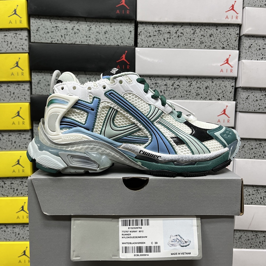 Balenciaga BLCG Runner 7.5