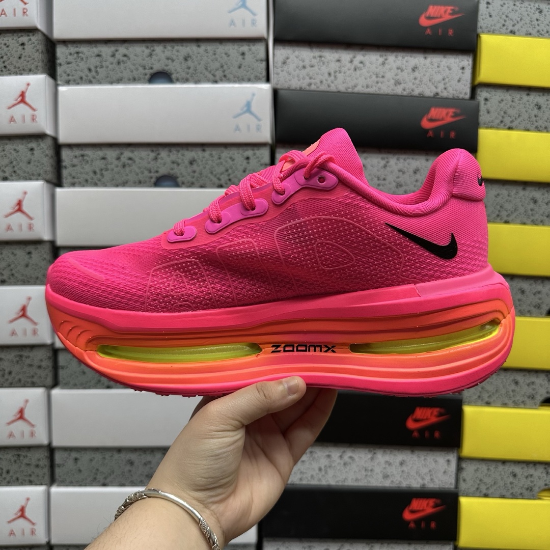 Nike Vomero Premium Hyper (Pink) - Image 4