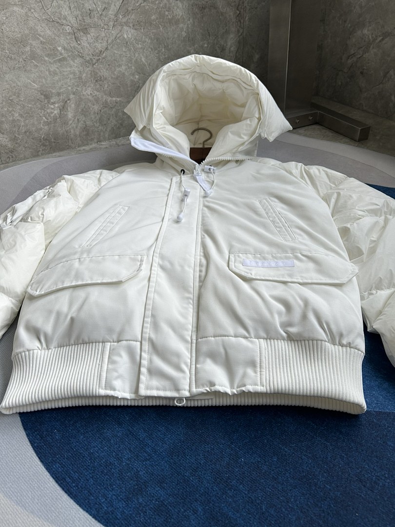 Canada Goose Chilliwack Bomber Jacket - Image 28