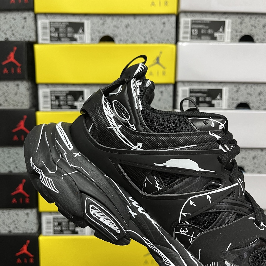 Balenciaga BLCG Track 3.0 - Image 3