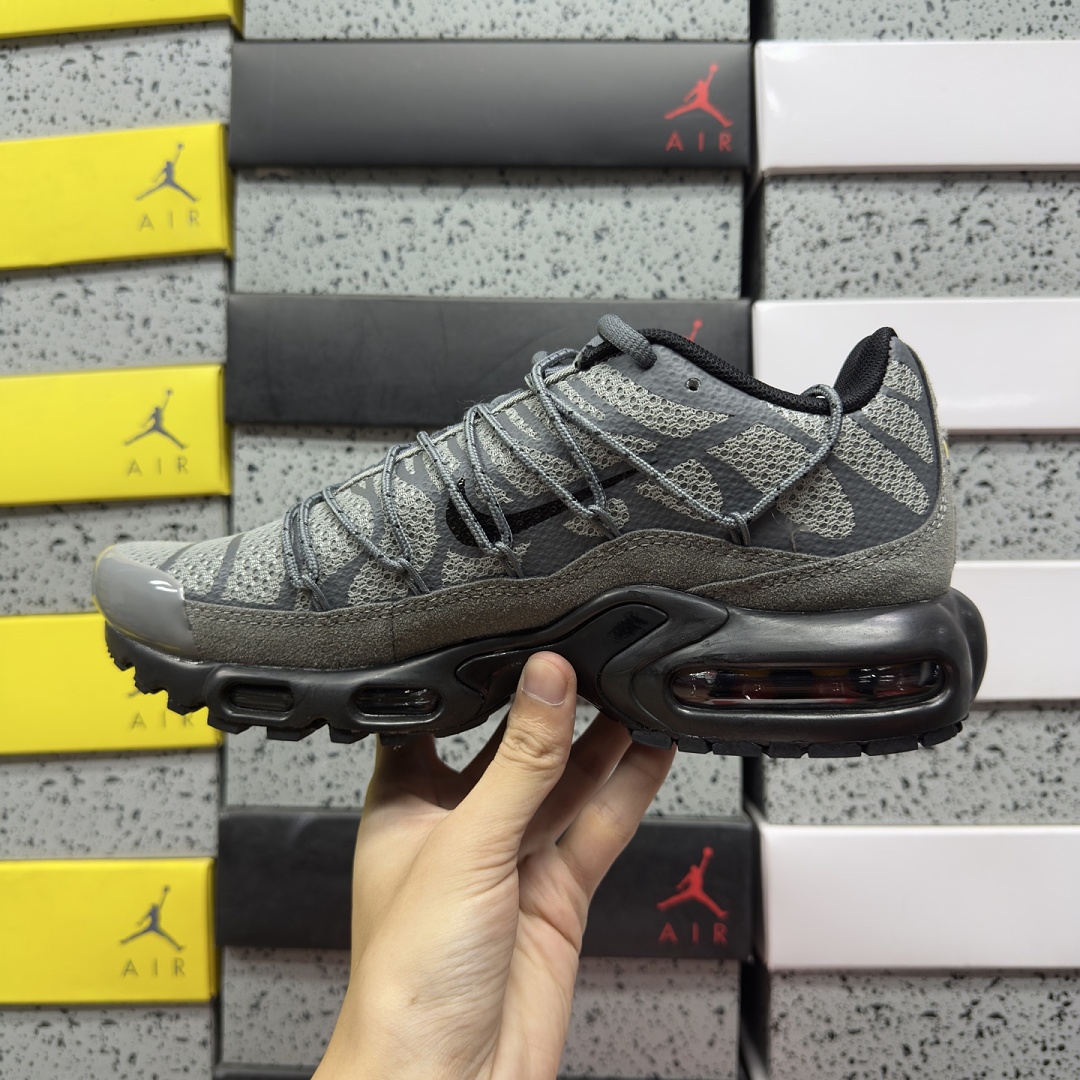 Nike Air Max Plus Toggle Grey Reflective FD0670-002 (Lace Up) - Image 6