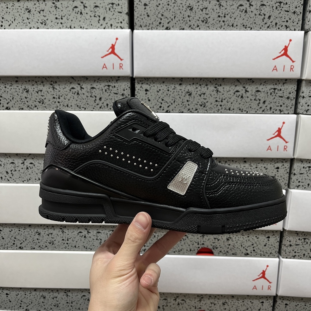 Louis Vuitton Trainer Rhinestone - Image 8