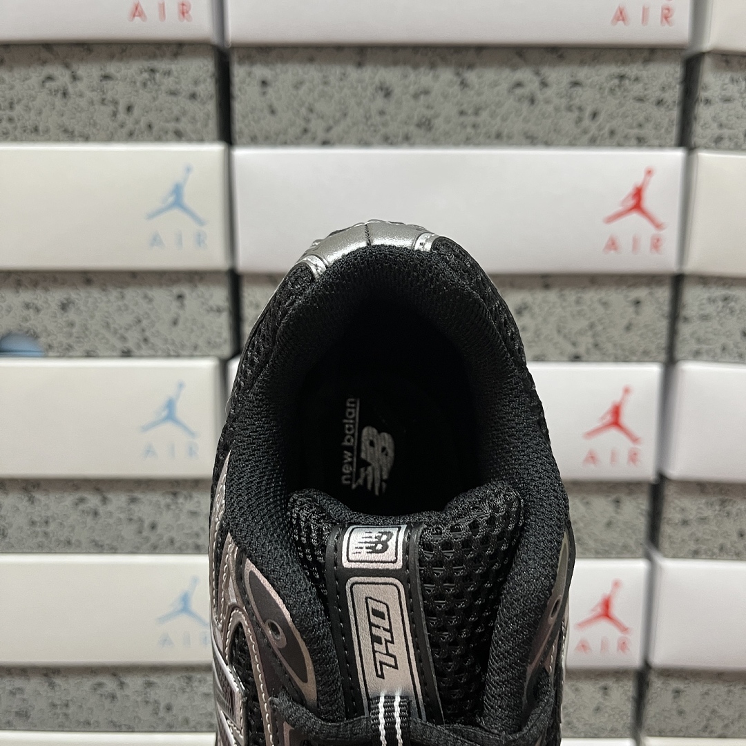 New Balance 740V2 (Black Grey Silver) - Image 5