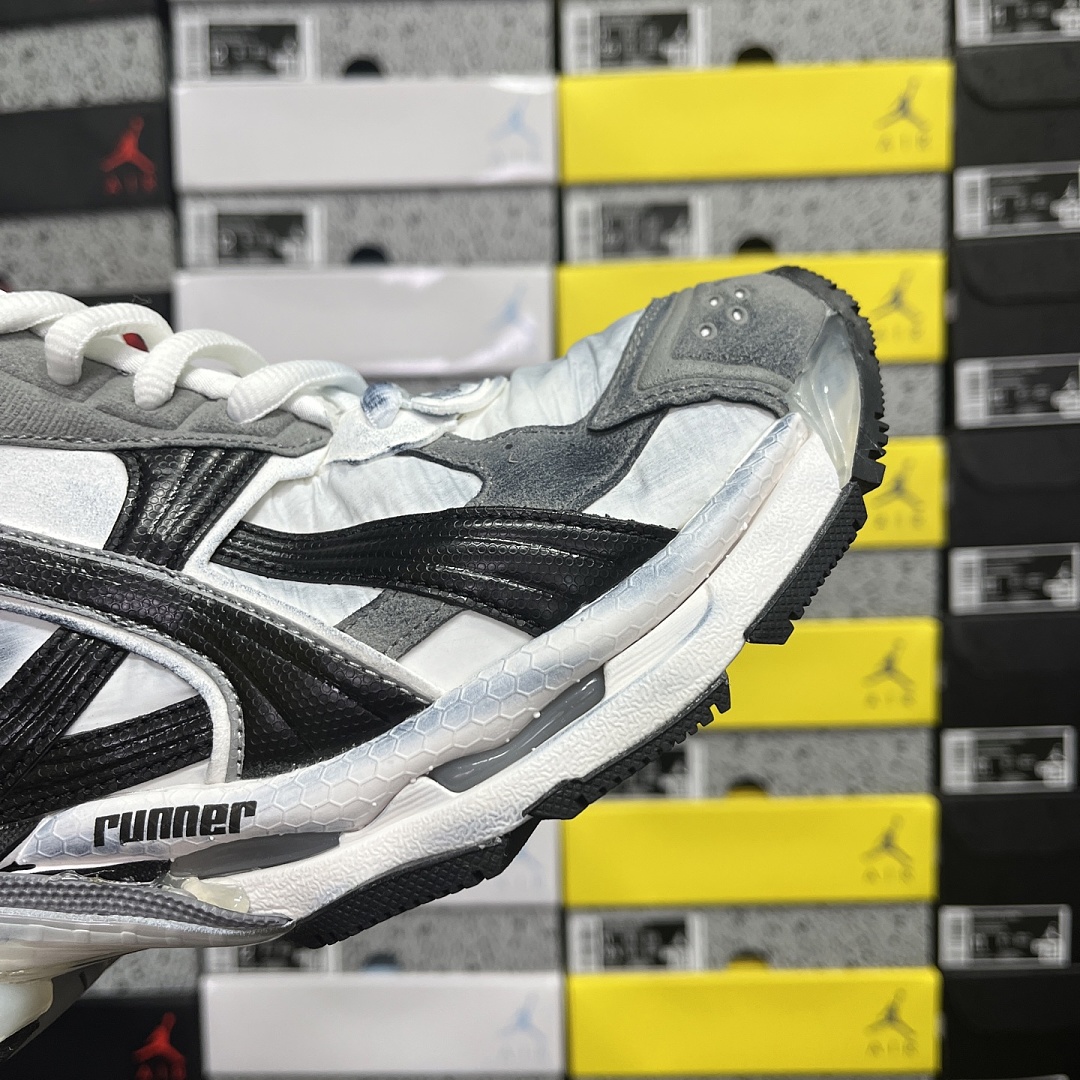 Balenciaga BLCG Runner 7.5 - Image 8