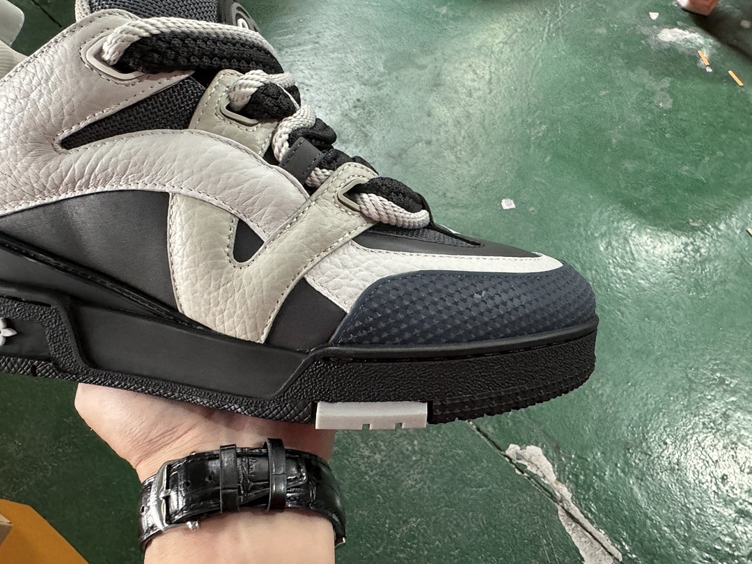 Louis Vuitton LV SkateBlack Sports Shoes - Image 5