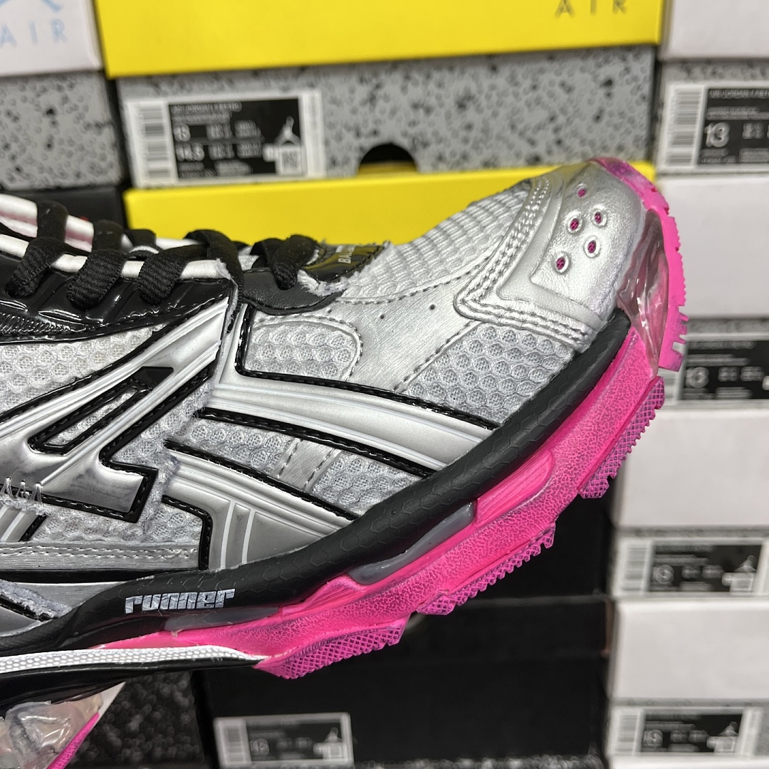 Balenciaga BLCG Runner 7.0 - Image 2