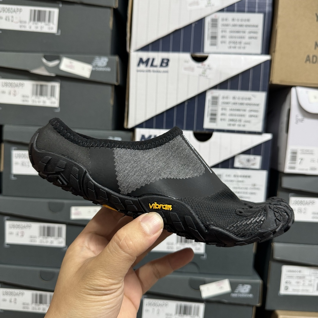 Suicoke Finger Chukka Boot - Image 8