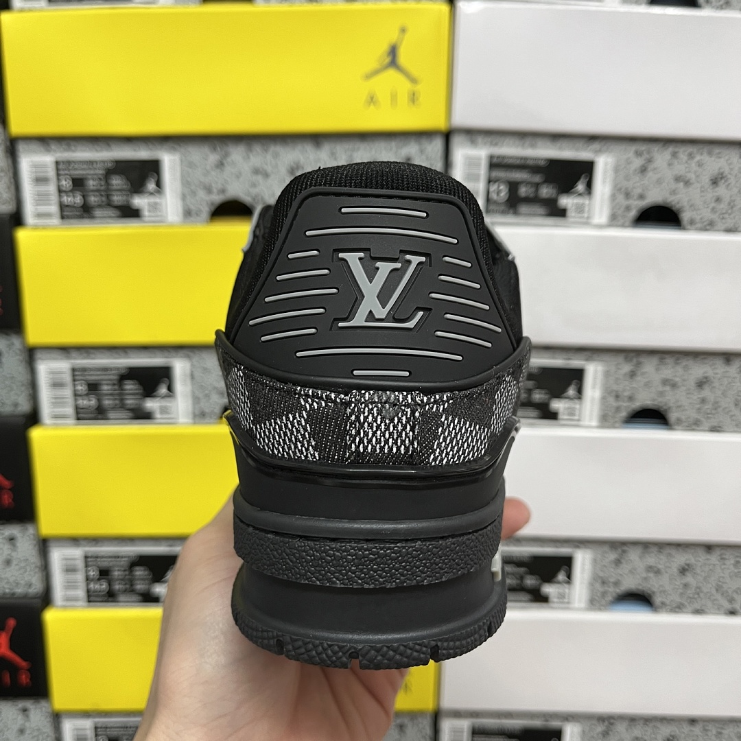 Louis Vuitton Trainer 1-9 - Image 7