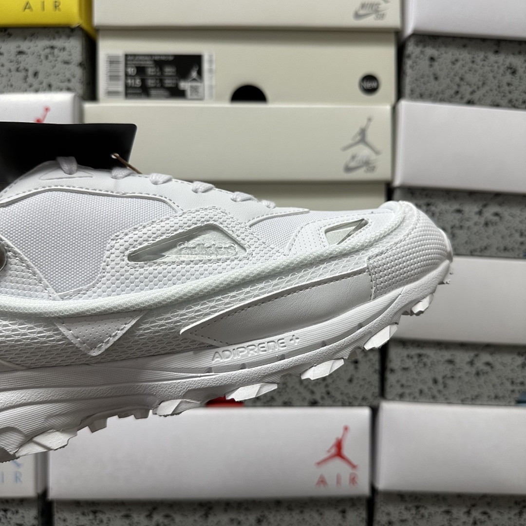 On Running Response Trail 2 Raf Simons - Image 2