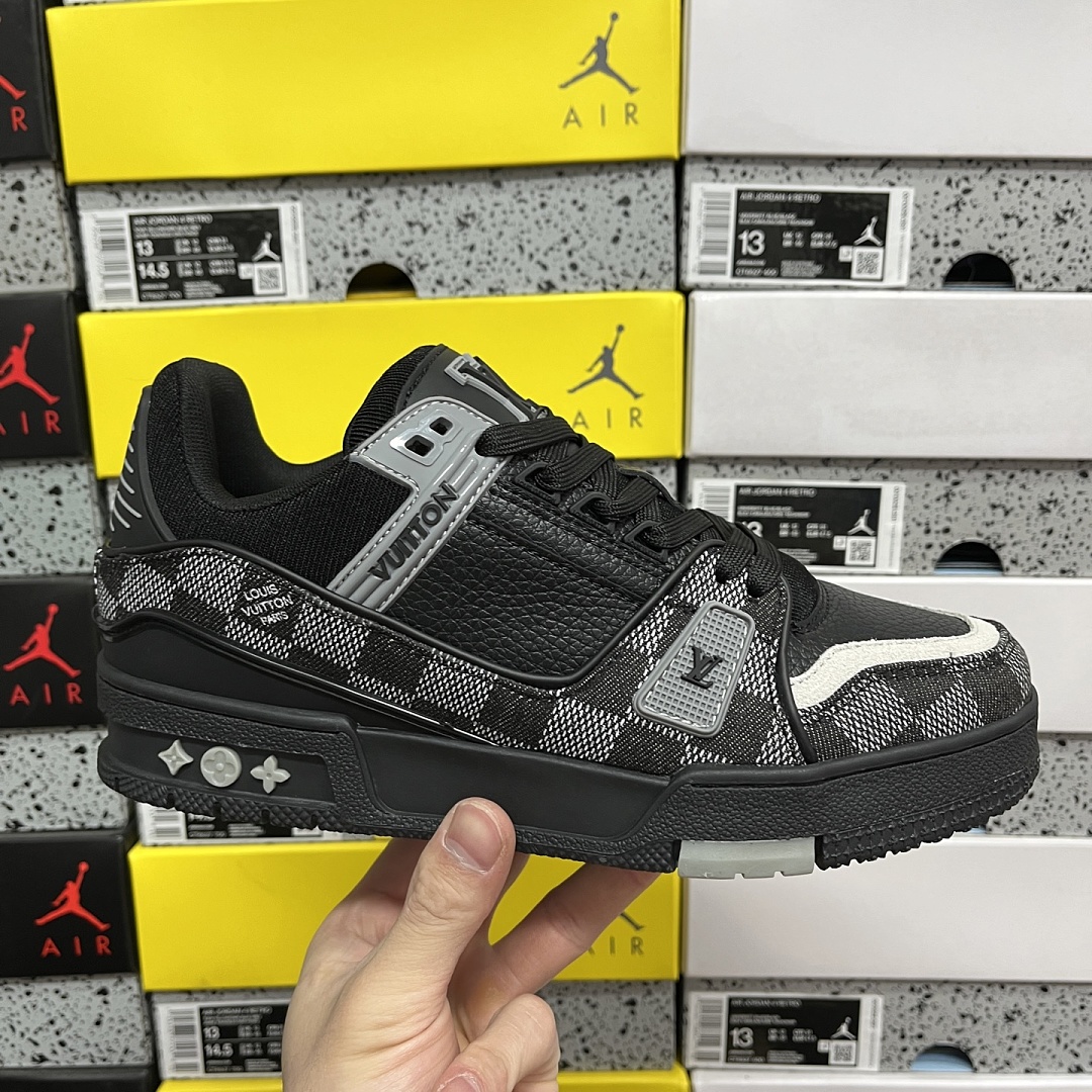 Louis Vuitton Trainer 1-9 - Image 3