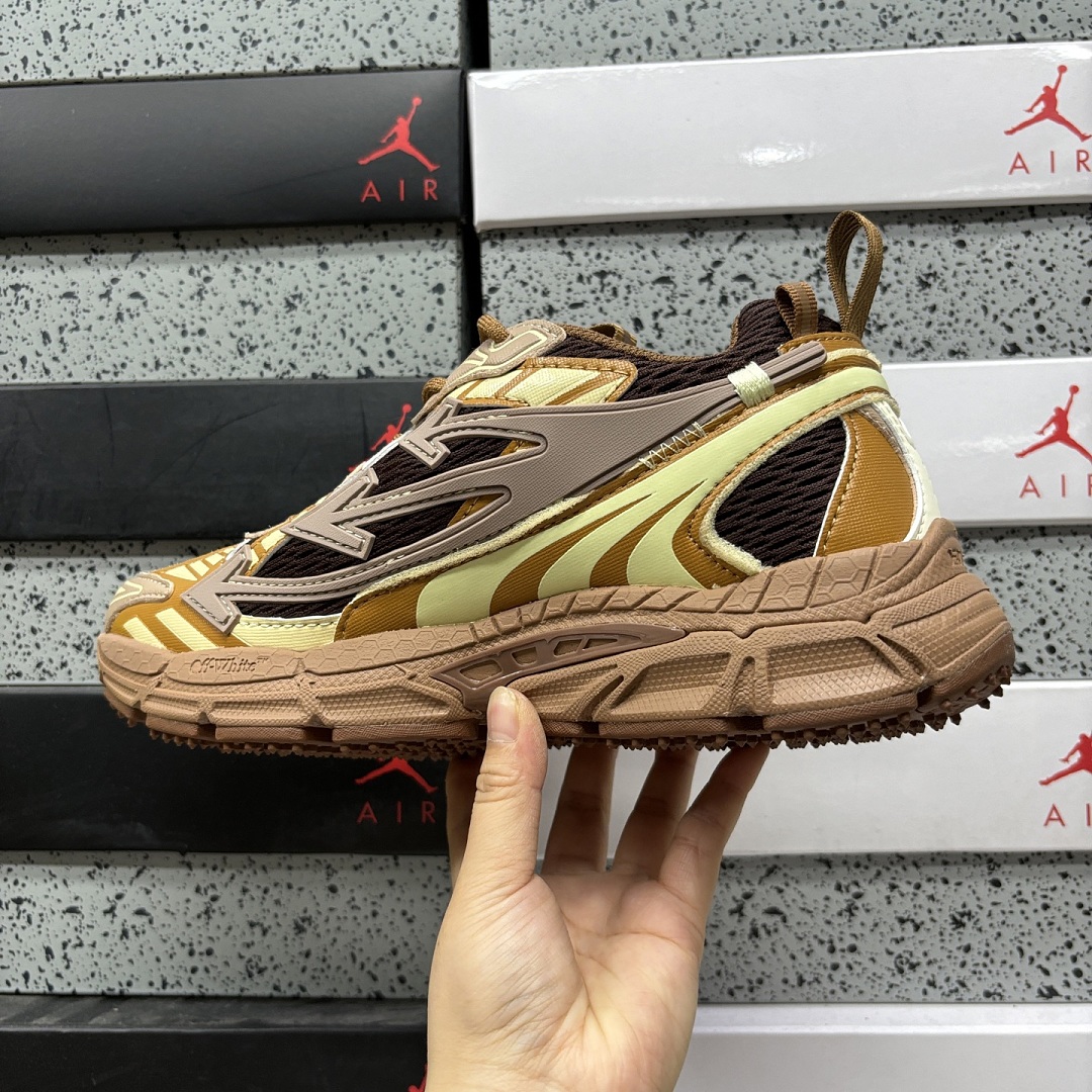 Off-White Be Right Back - Image 7