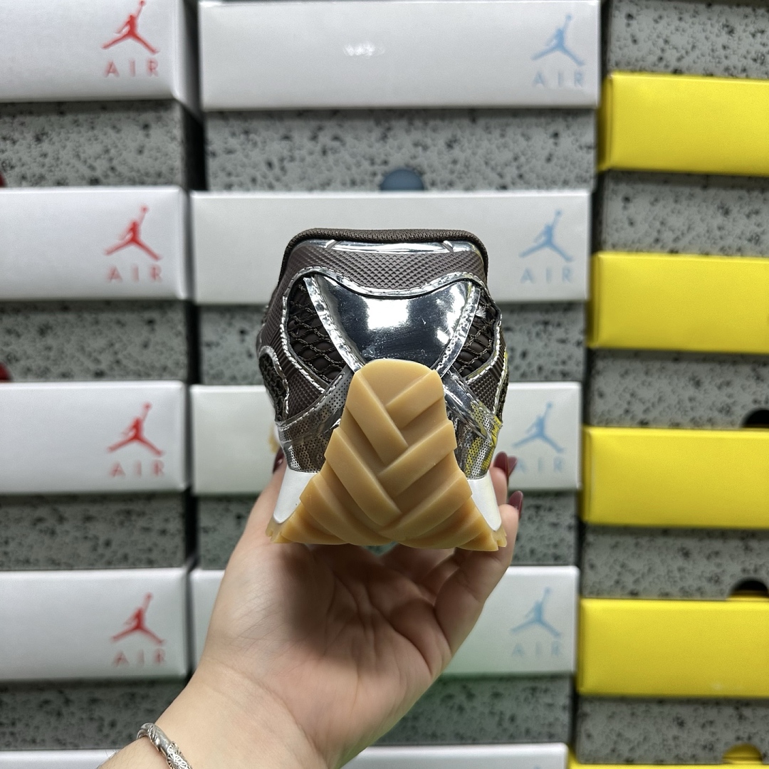 Bottega Veneta Orbit Surf Vapor - Image 9