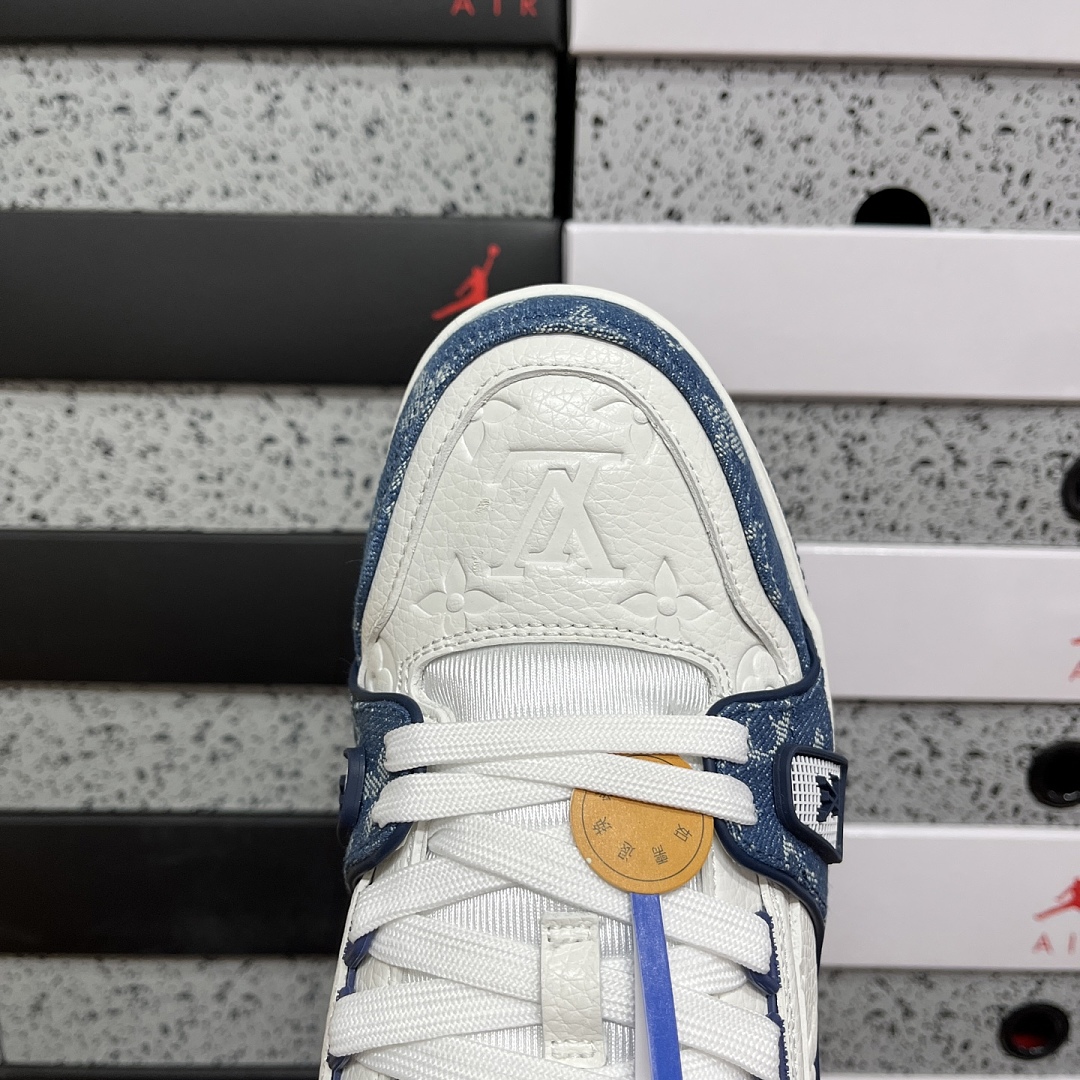 Louis Vuitton Trainer - Image 3