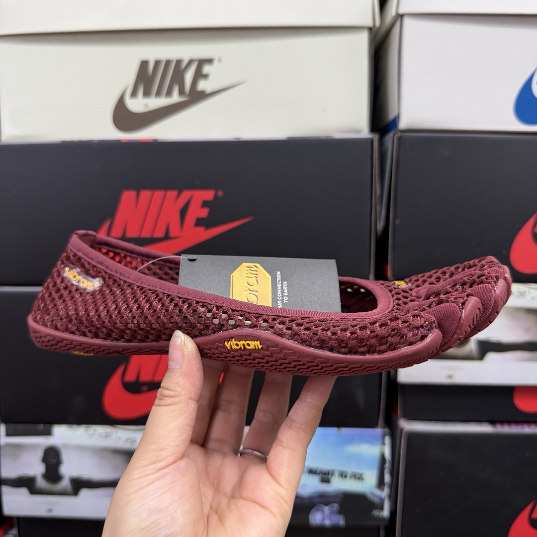 Suicoke Finger Chukka Boot 19W2701 - Image 9