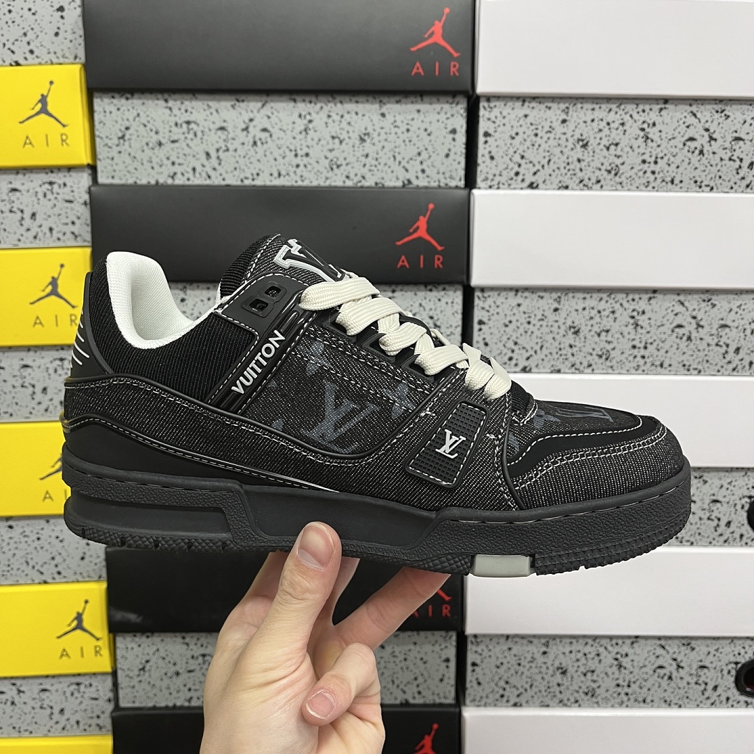 Louis Vuitton Trainer 1-14 - Image 7
