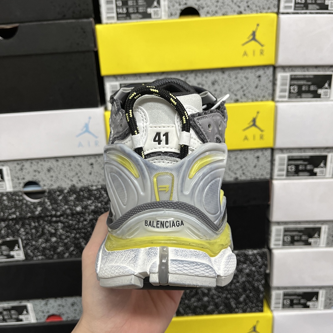 Balenciaga BLCG Runner 7.5 - Image 7