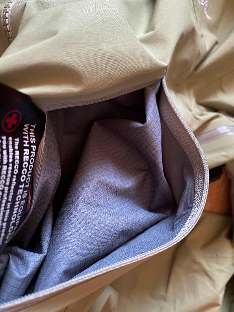 Arc'teryx Beta Lightweight LW Patchwork - Image 36