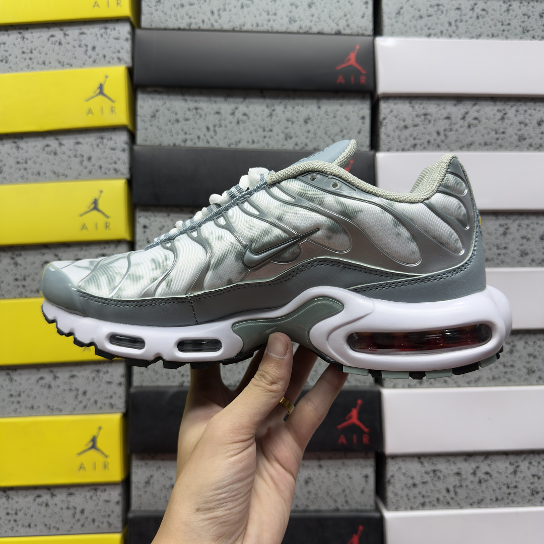 Nike Air Max Plus Origins Waterway - Image 3