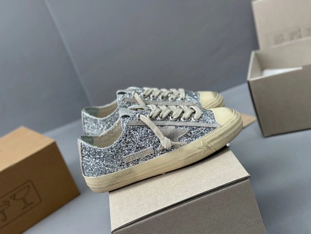 Golden Goose Deluxe Brand - Image 4