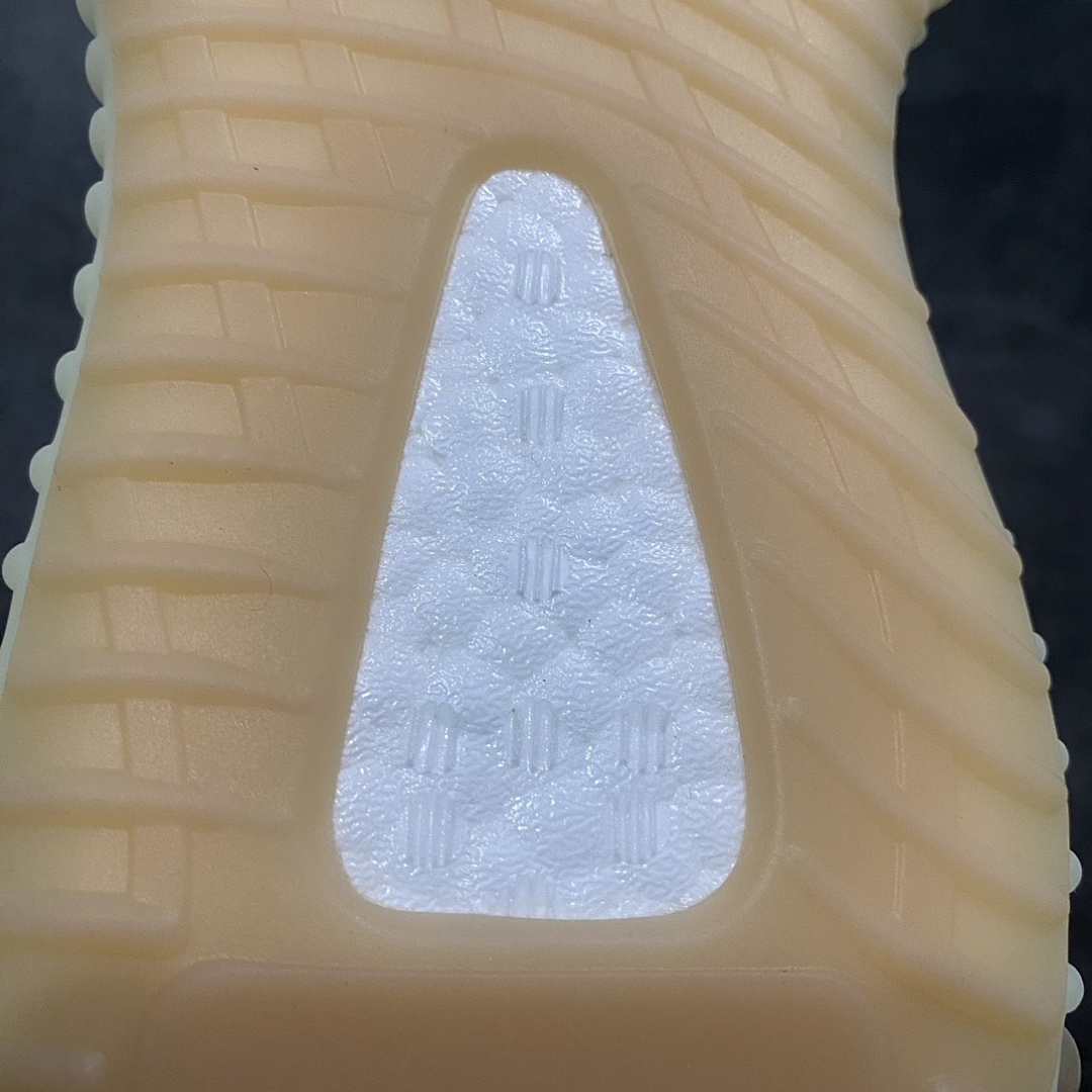 Adidas Yeezy 350 - Image 13