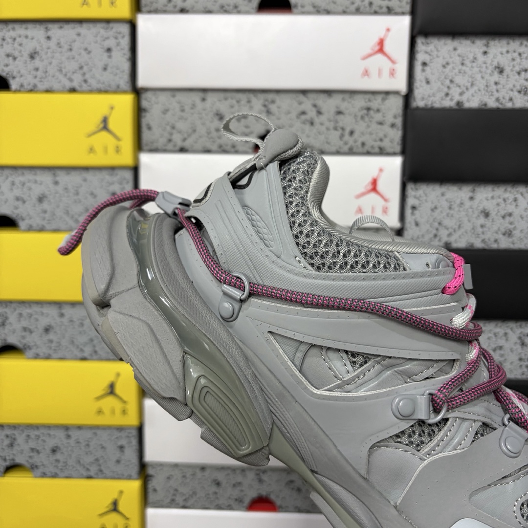 Balenciaga Track - Image 3