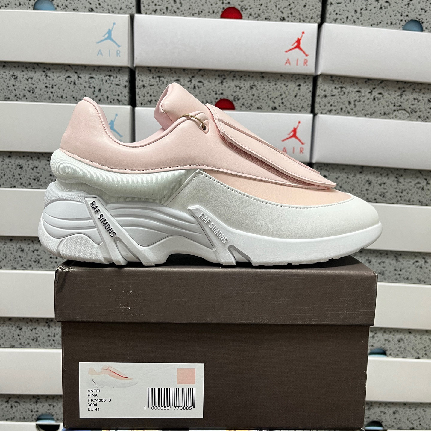 On Running Raf Simons Antei Low Top - Image 10