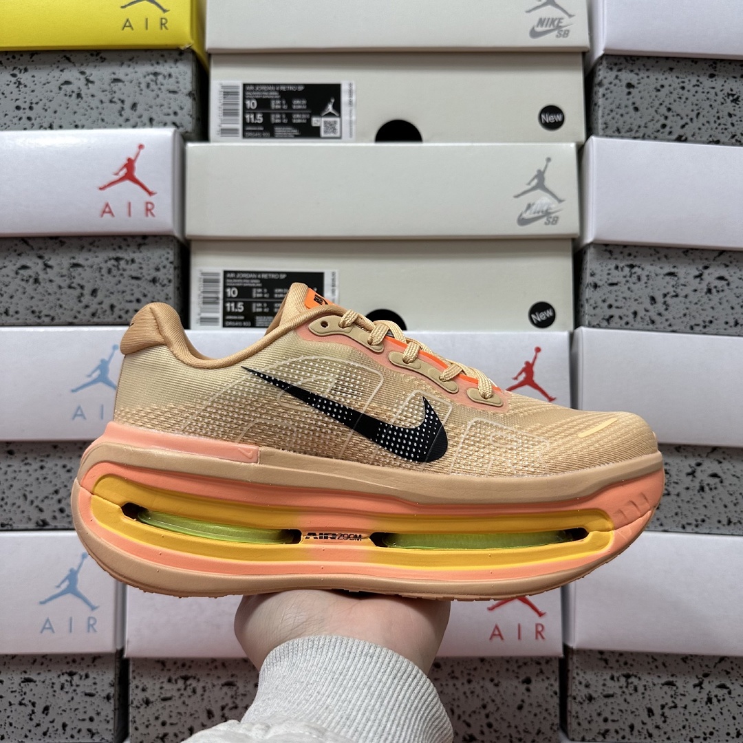 Nike Vomero Premium HQ2050-100 - Image 10